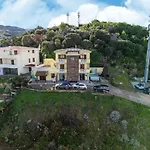With Veranda And Private Parking Castelsardo
