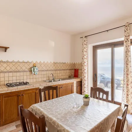 With Veranda And Private Parking * Castelsardo